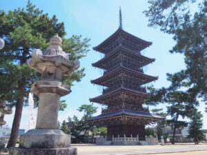 四国霊場７５番札所善通寺の五重塔