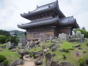 四国15番札所 国分寺の庭園の写真